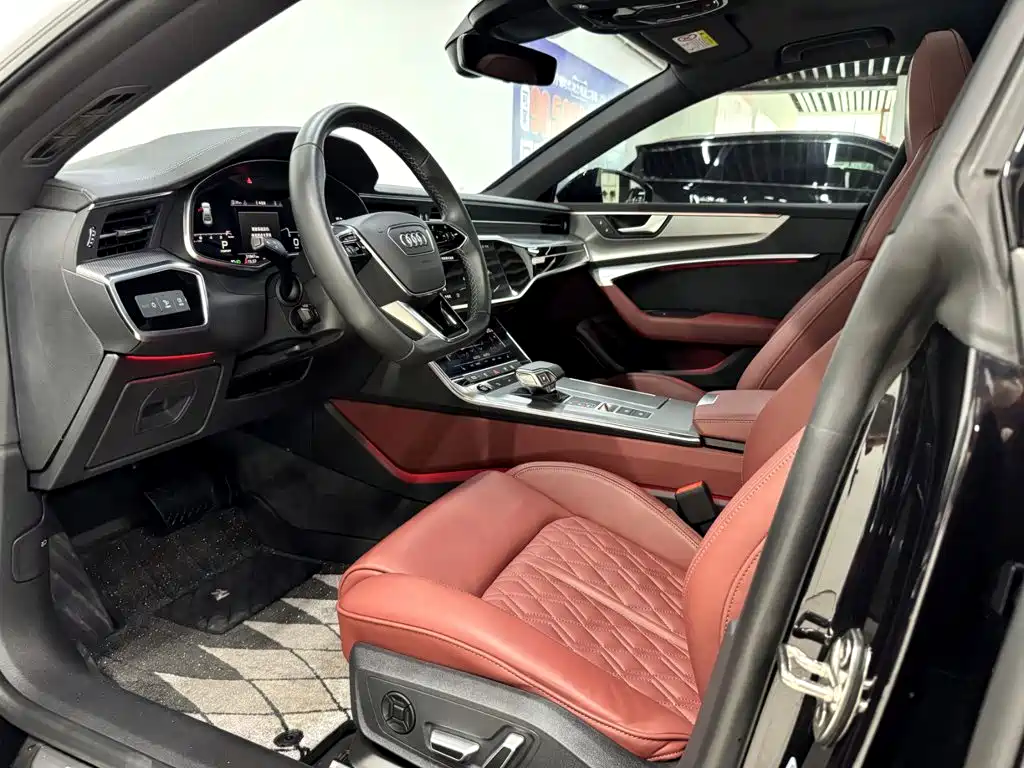 Audi A7L — миниатюра 9