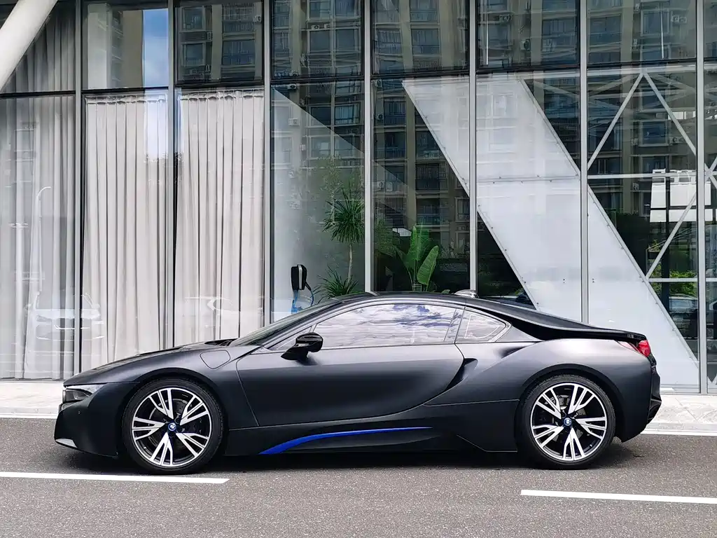 BMW i8 — миниатюра 3