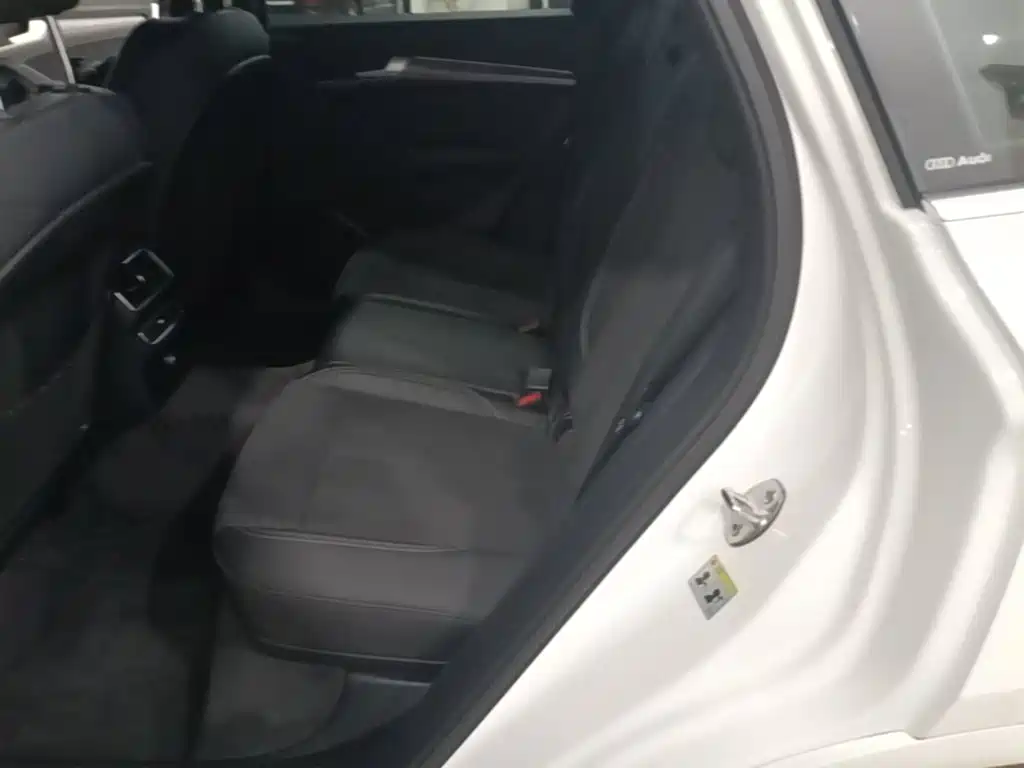 Audi Q5L Sportback — миниатюра 17