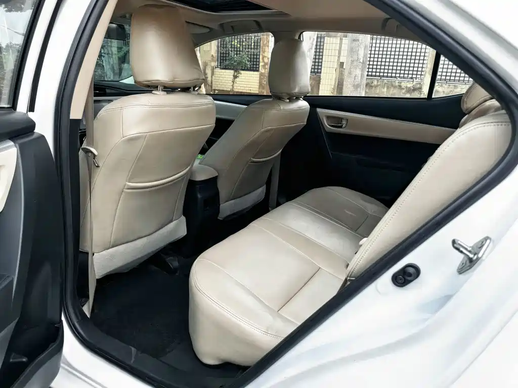Toyota Corolla — миниатюра 11