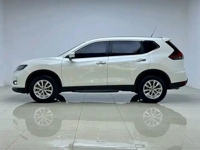 Nissan X-Trail — миниатюра 3