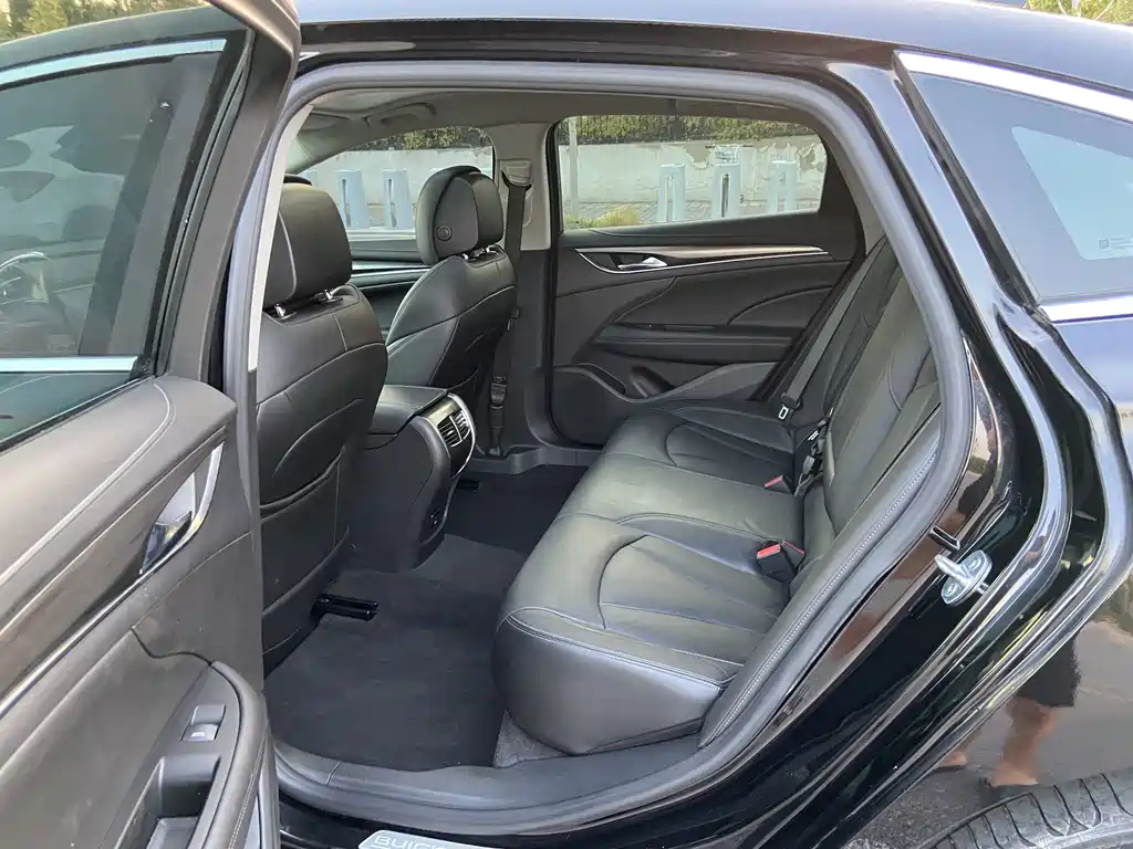 Buick LaCrosse — миниатюра 9