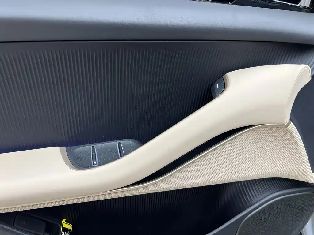 NIO ET5T — миниатюра 18