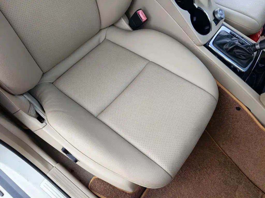 Mercedes-Benz GLK-Class — миниатюра 12
