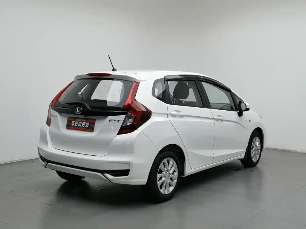 Honda Fit — миниатюра 2