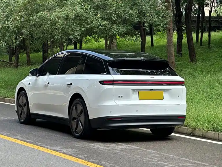 Li Auto Идеальный i6 — миниатюра 3