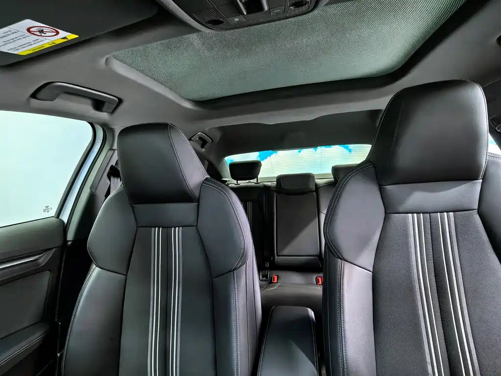 Audi A3 - фото 10