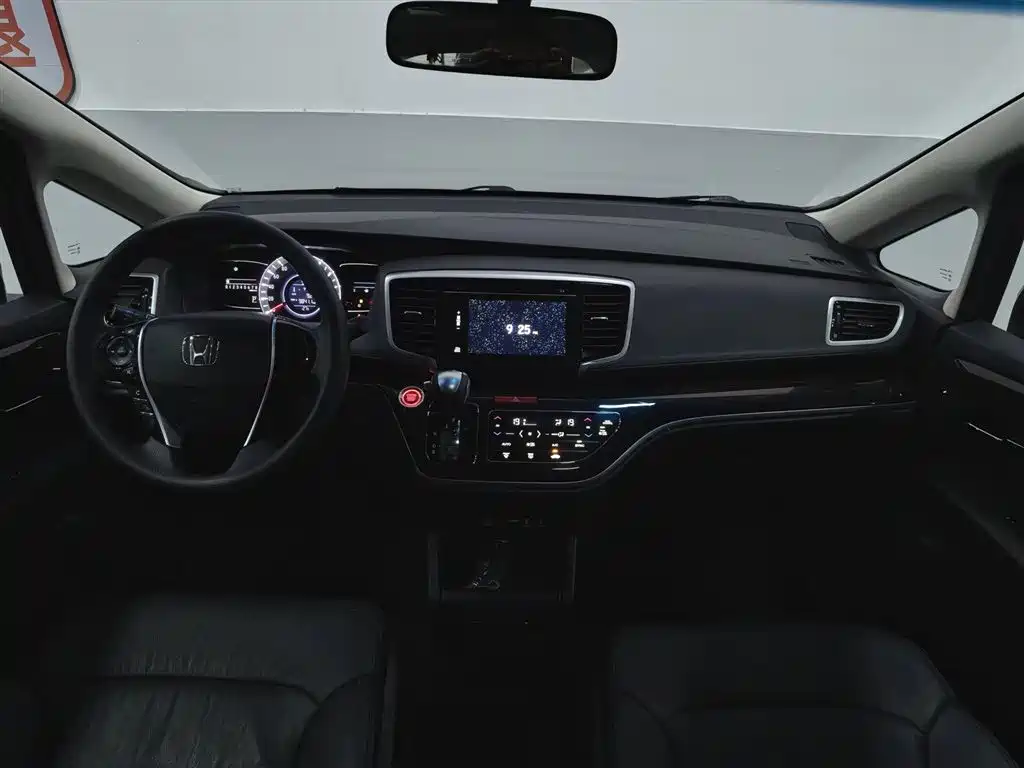 Honda Odyssey 2018 2.4L Luxury