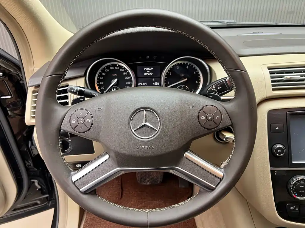 Mercedes-Benz R-Class — миниатюра 6