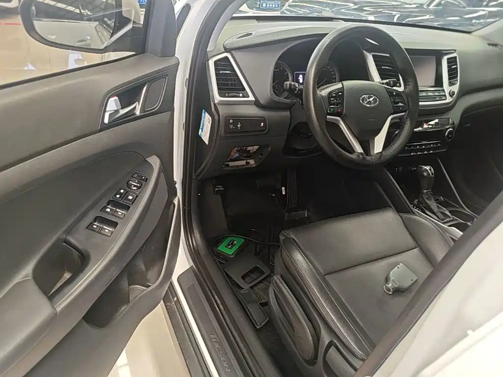 Hyundai Tucson — миниатюра 16