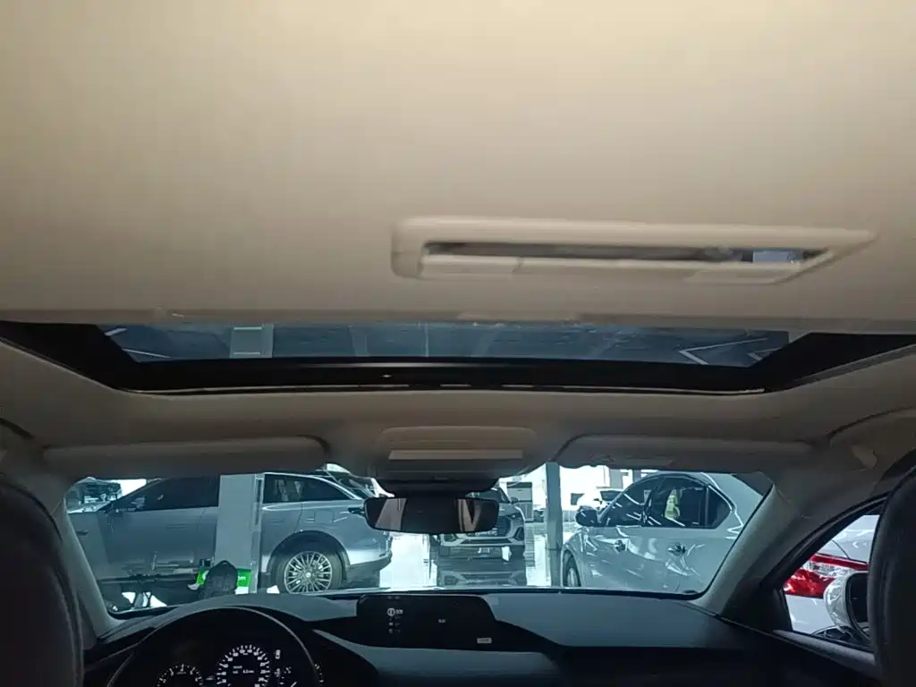 Mazda 3 Axela — миниатюра 18