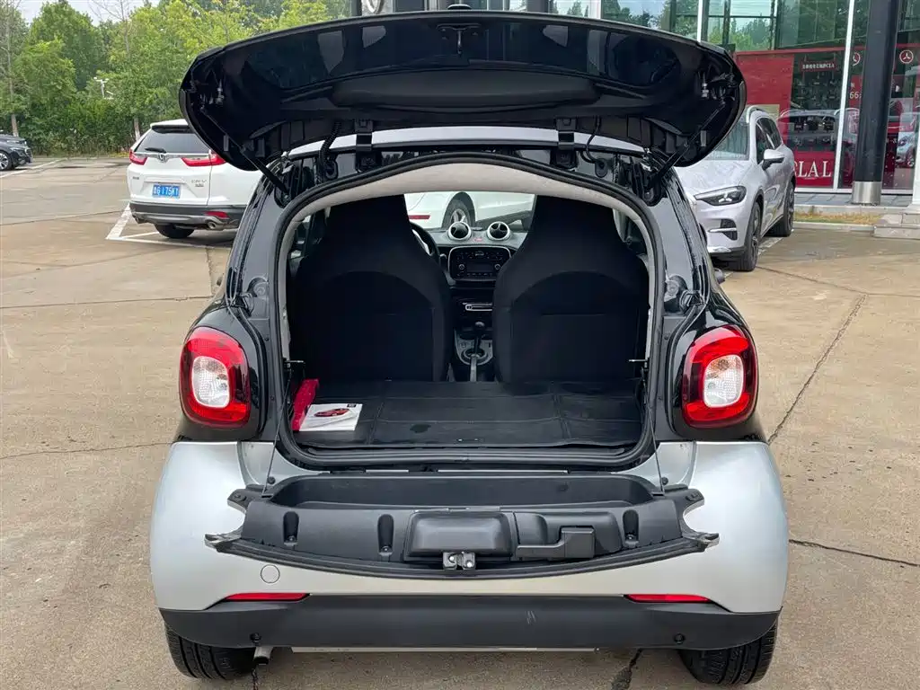 smart Smart Fortwo — миниатюра 6