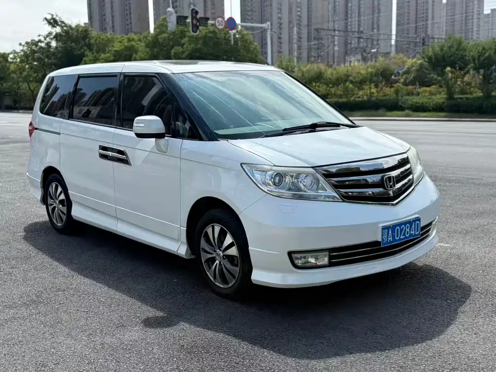 Honda Elysion — миниатюра 3