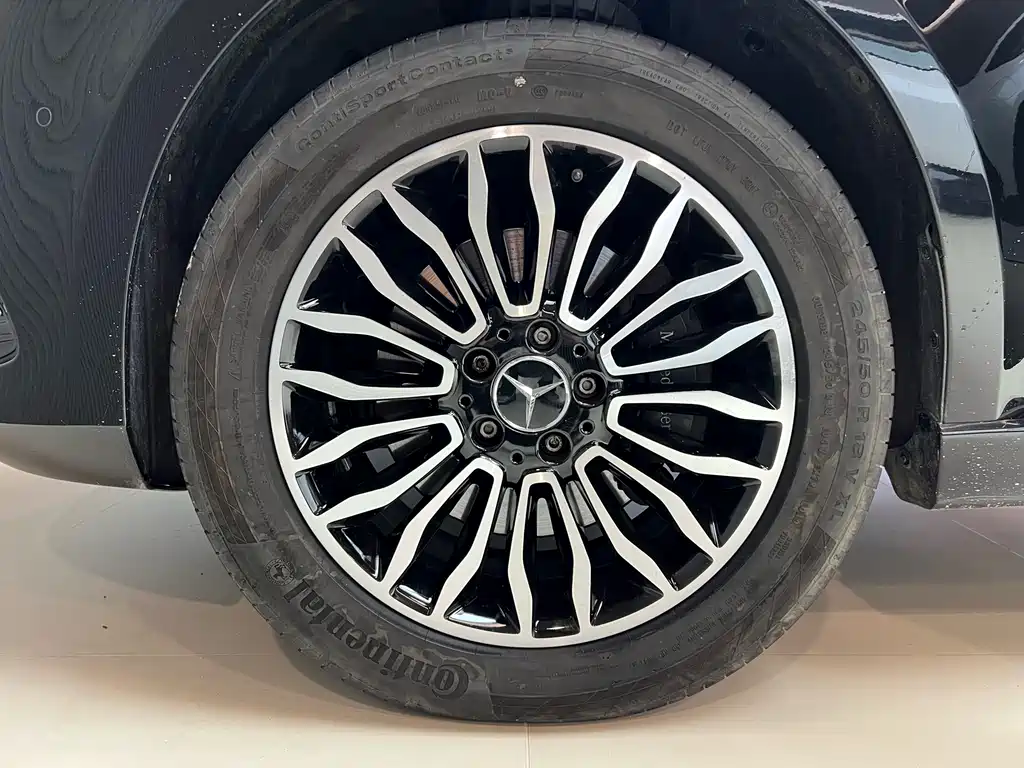 Mercedes-Benz V-Class — миниатюра 23