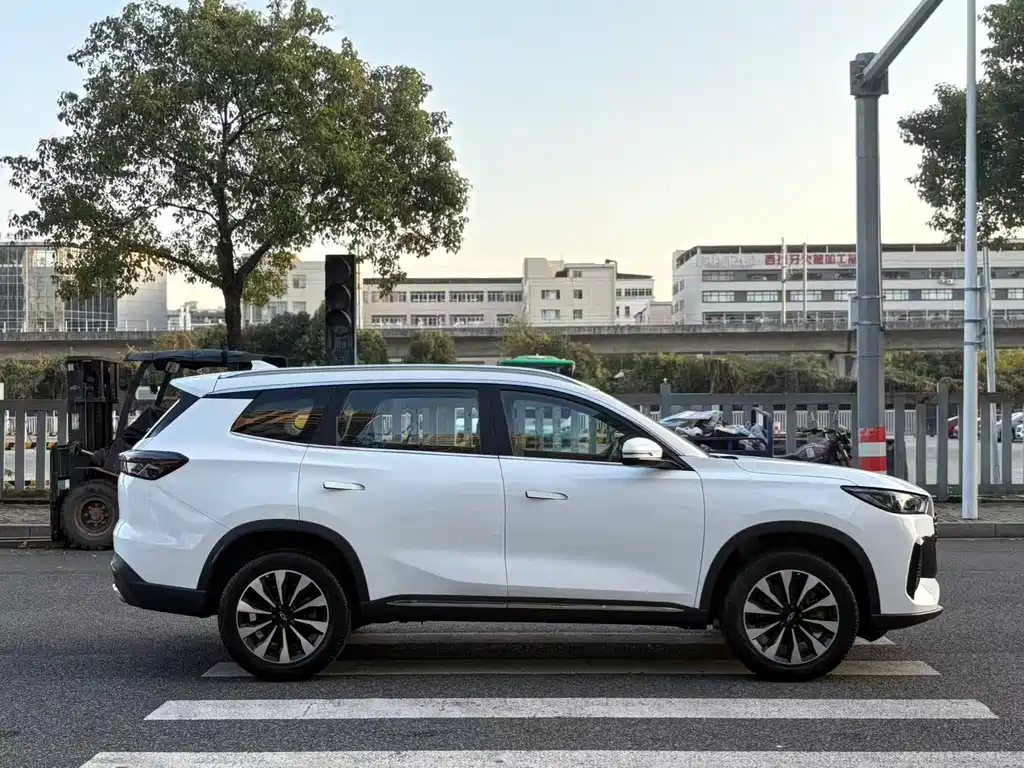 CHERY TIGGO 8 PLUS