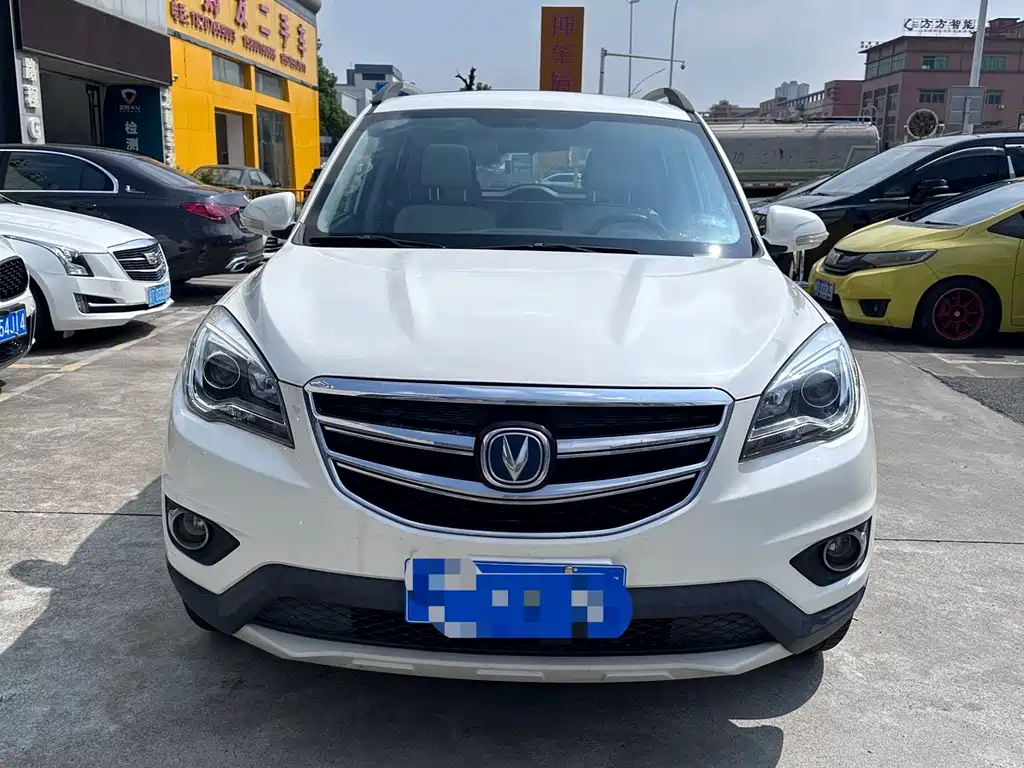Changan CS35 — миниатюра 2