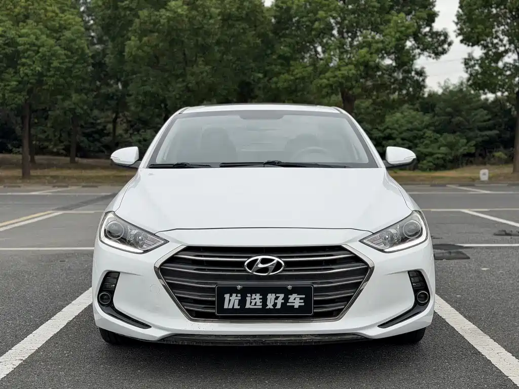 Hyundai Elantra