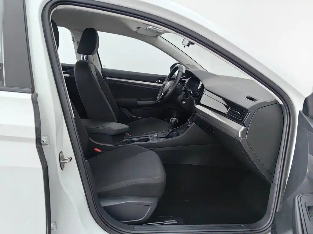 Volkswagen Bora — миниатюра 23