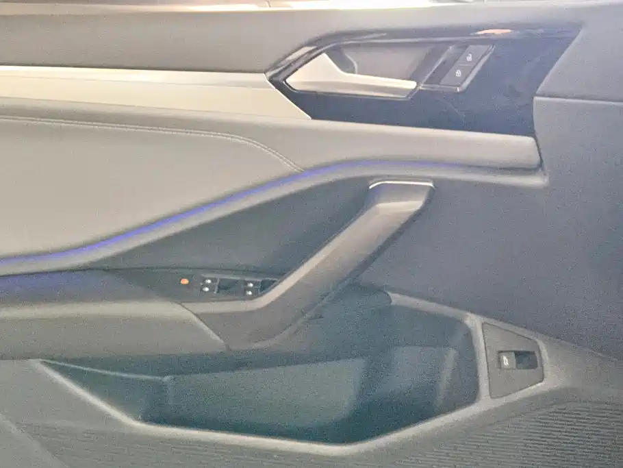 Volkswagen Sagitar — миниатюра 7