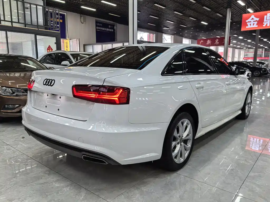 Audi A6L — миниатюра 12