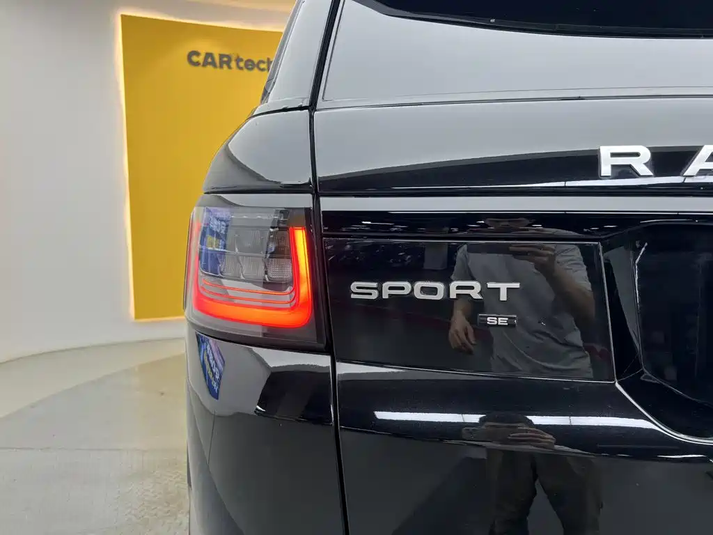 Land Rover Sport PHEV — миниатюра 11