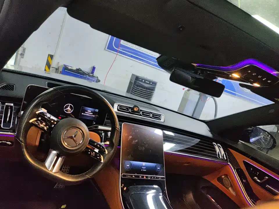 Mercedes-Benz S-Class — миниатюра 6