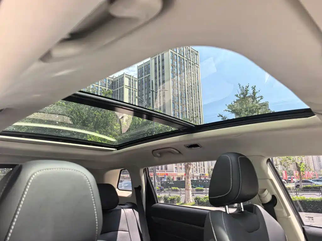 Geely Boyue — миниатюра 8