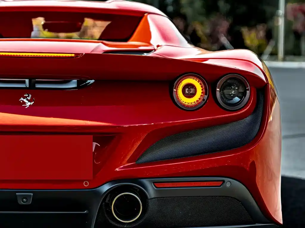 Ferrari F8 — миниатюра 6