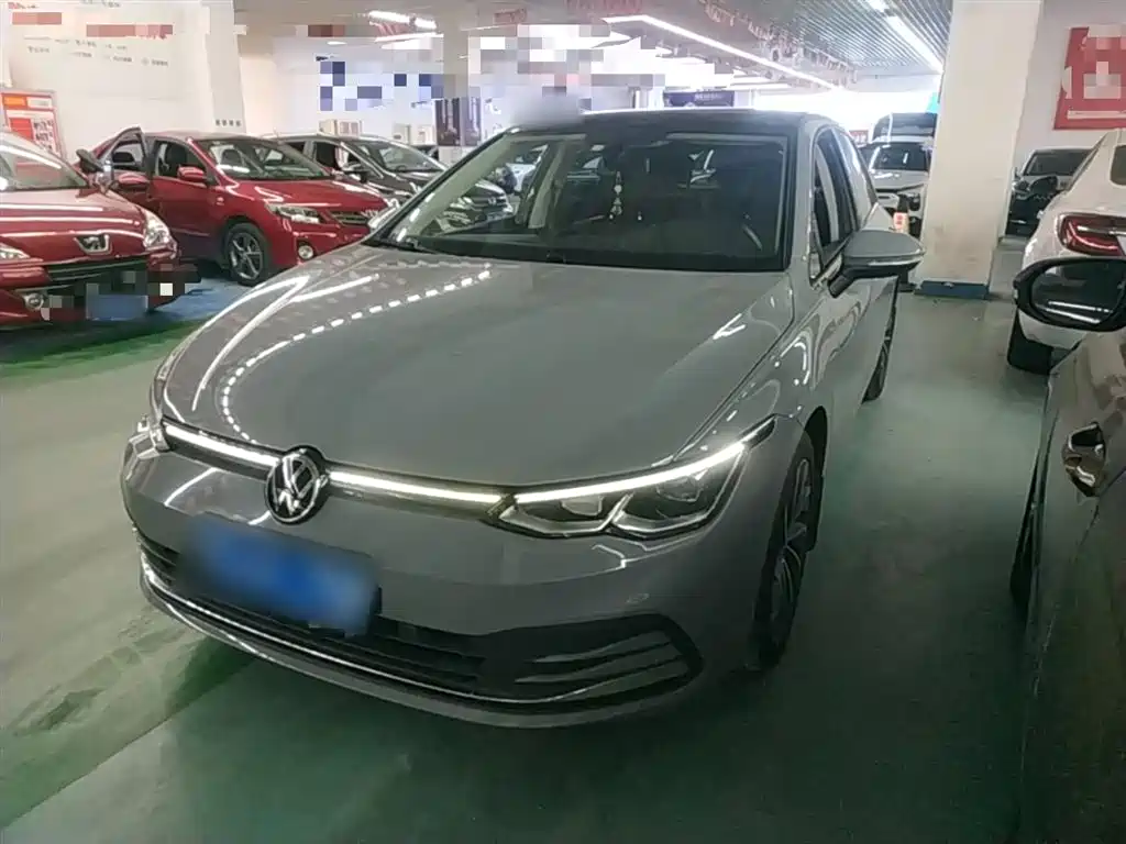 Volkswagen Golf 2021