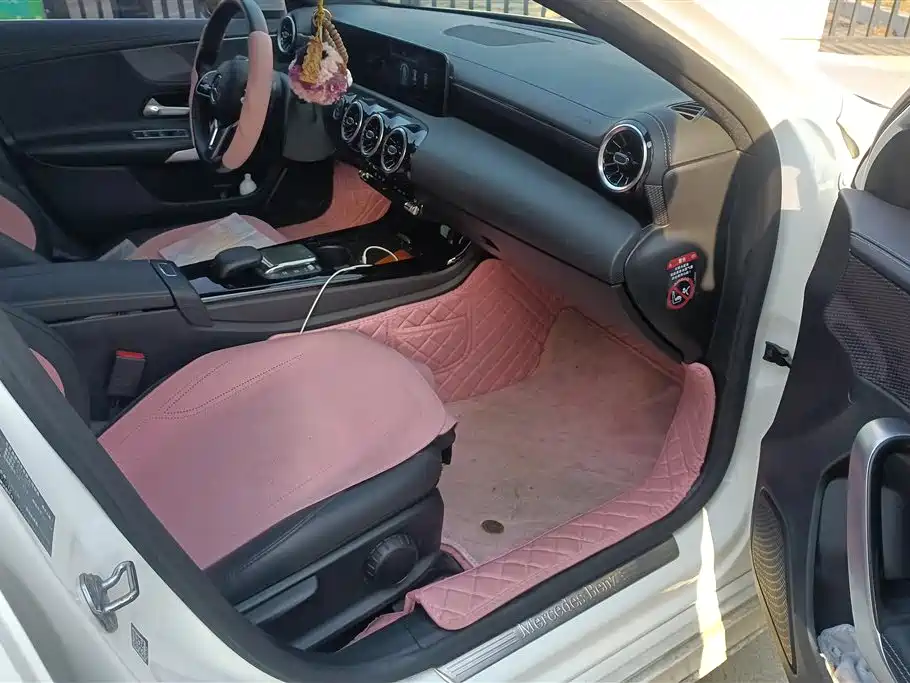 MERCEDES-BENZ A CLASS