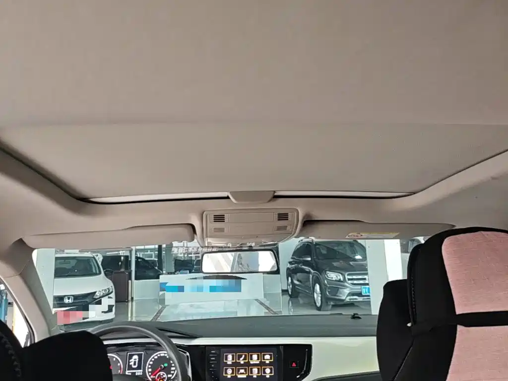 Volkswagen Polo — миниатюра 18