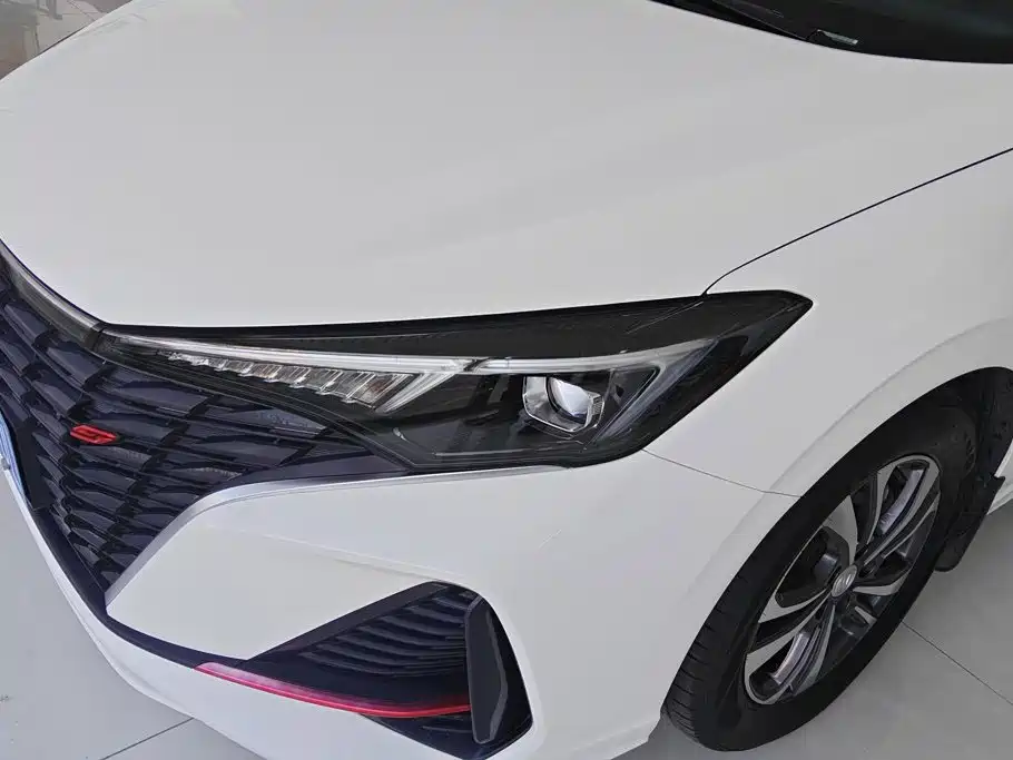 Changan Eado — миниатюра 5