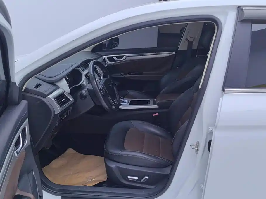 Geely Emgrand GL — миниатюра 9