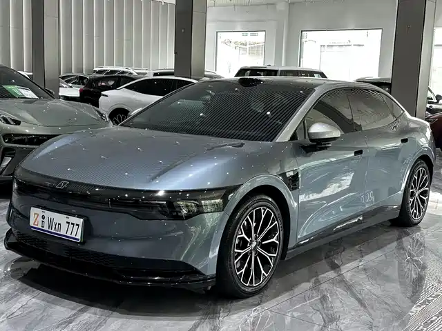 2024 Zeekr 007