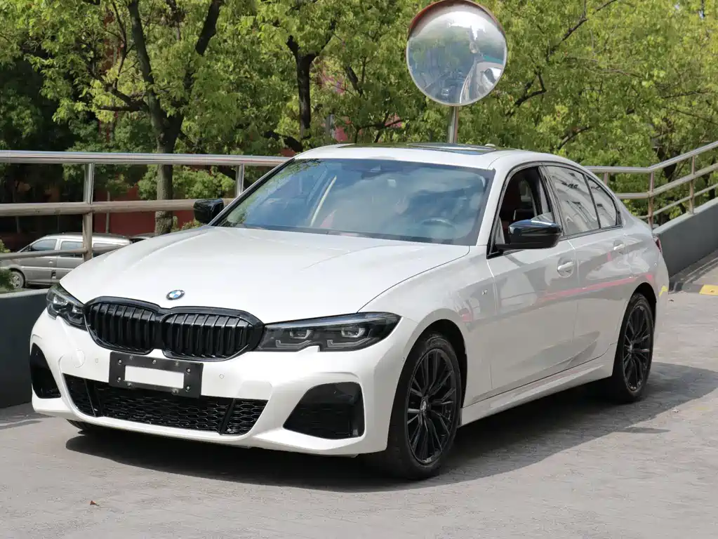 BMW 3 Series 2021