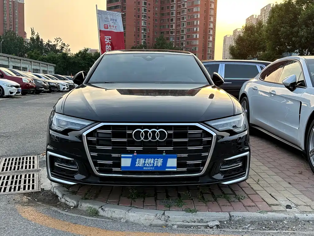 Audi A6L 2024 40 TFSI Luxury