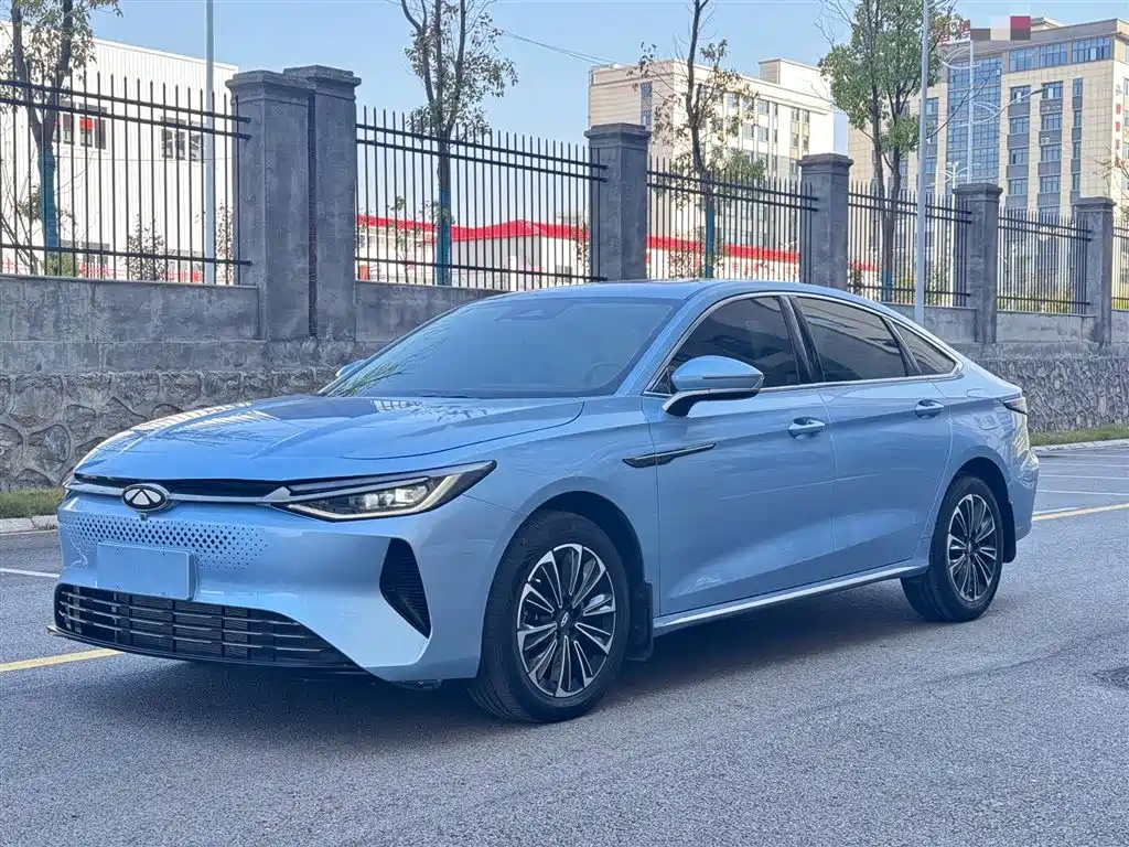 CHERY FENGYUN A8