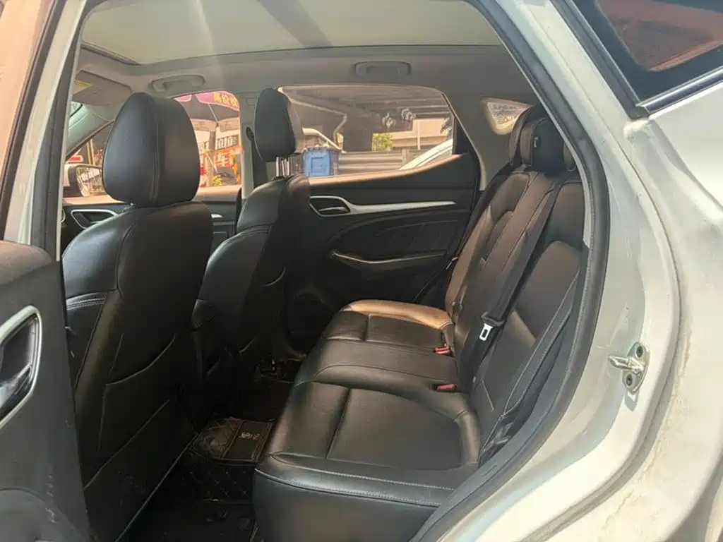 MG ZS — миниатюра 7