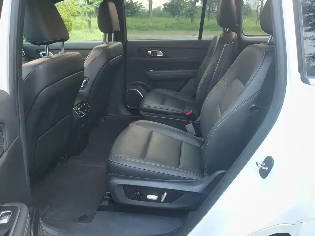 Li Auto Li ONE — миниатюра 11