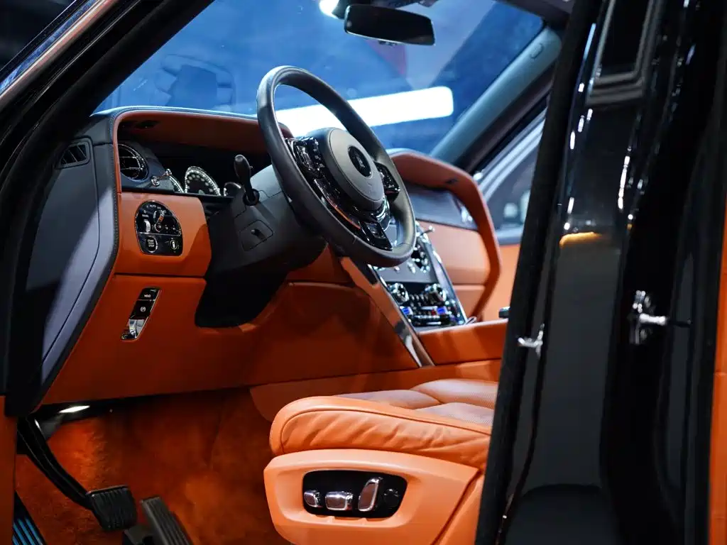 Rolls-Royce Cullinan — миниатюра 25