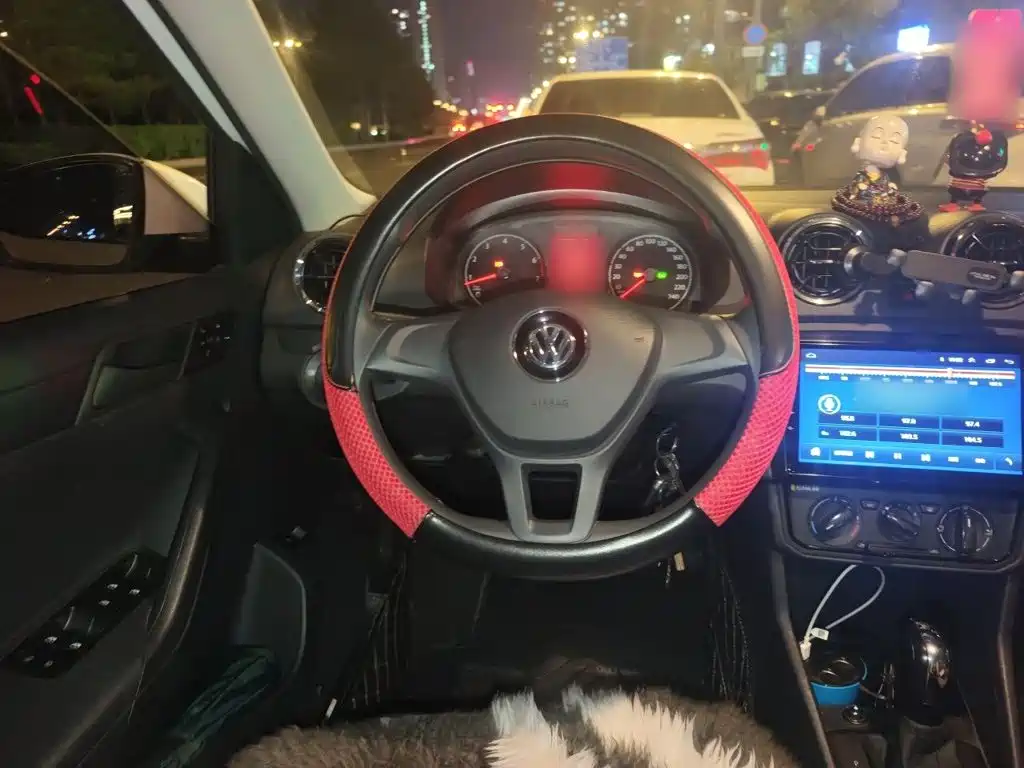 Volkswagen Jetta — миниатюра 6