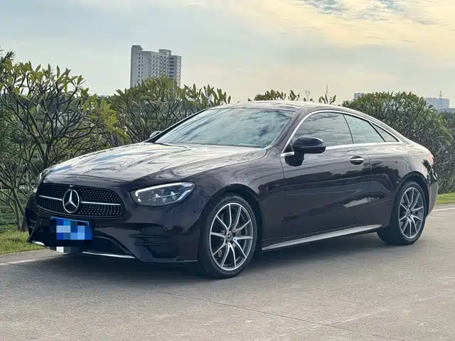 MERCEDES BENZ E CLASS