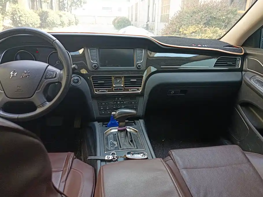 Hongqi Hongqi H7 — миниатюра 13