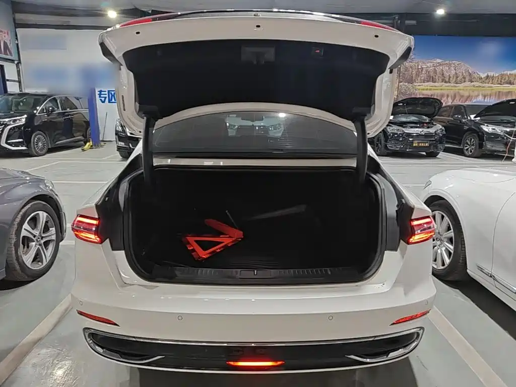 Lincoln Z — миниатюра 19