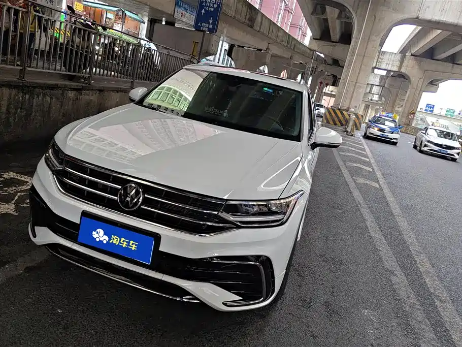 Volkswagen Tiguan L 2023