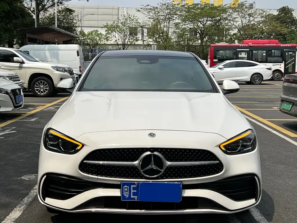 Mercedes-Benz C-Class 2022
