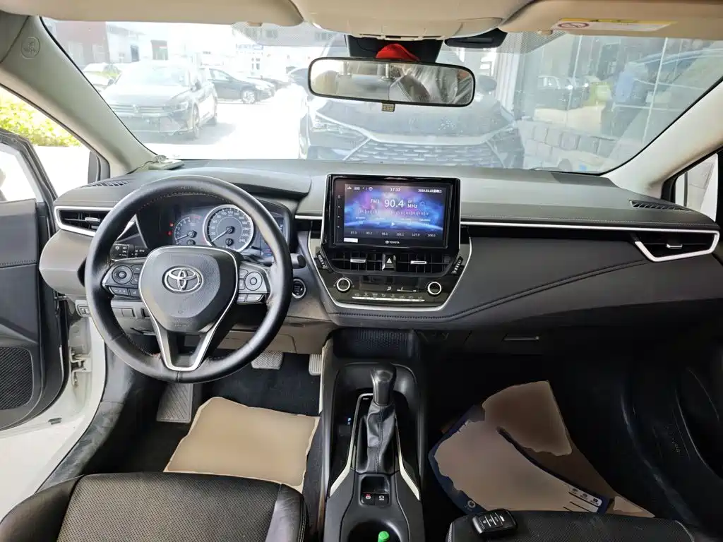 Toyota Corolla — миниатюра 10