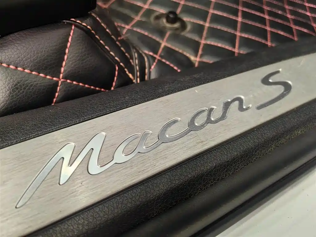 Porsche Macan — миниатюра 9