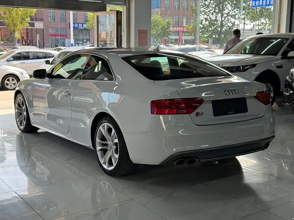 Audi S5 — миниатюра 6