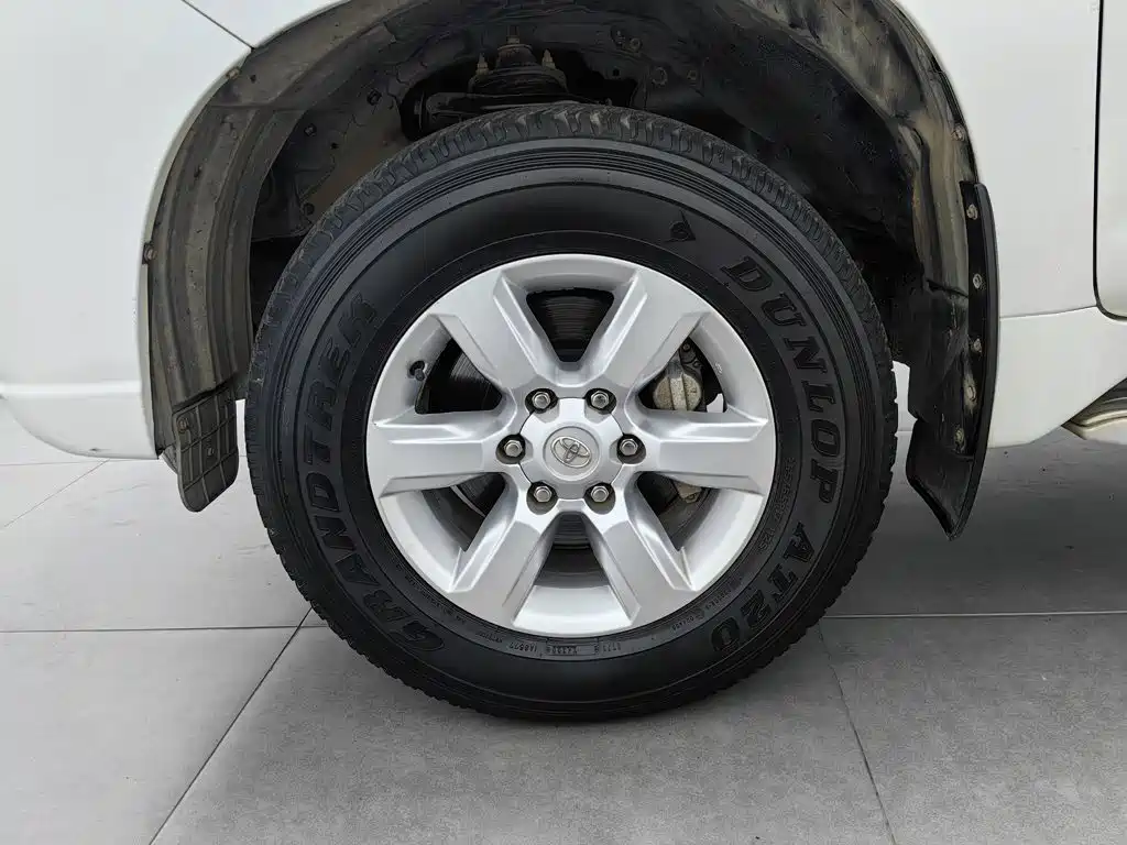 Toyota Prado — миниатюра 17